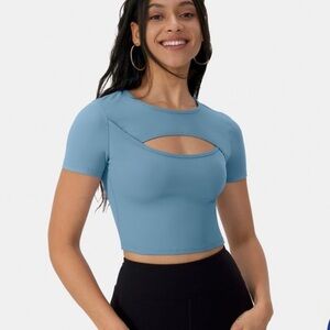 New Halara Softlyzero Plush Round Neck Cut Out Short Sleeve Cropped Top Sz XS